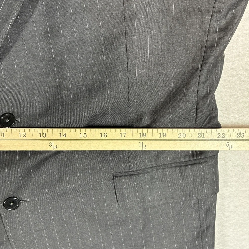 Jos. A Bank Men's Wool Charcoal Gray Pinstripe Suit 2 Piece 44R 38x33 Formal